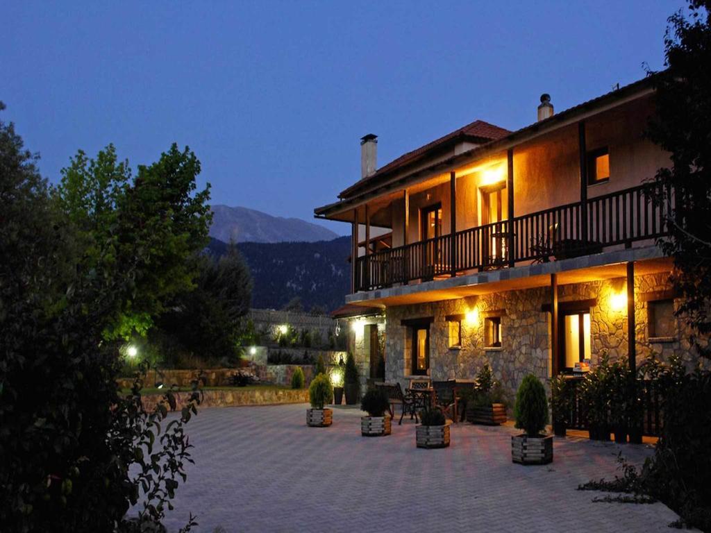 Boutique Hotel Skamnos Arachova Exterior photo